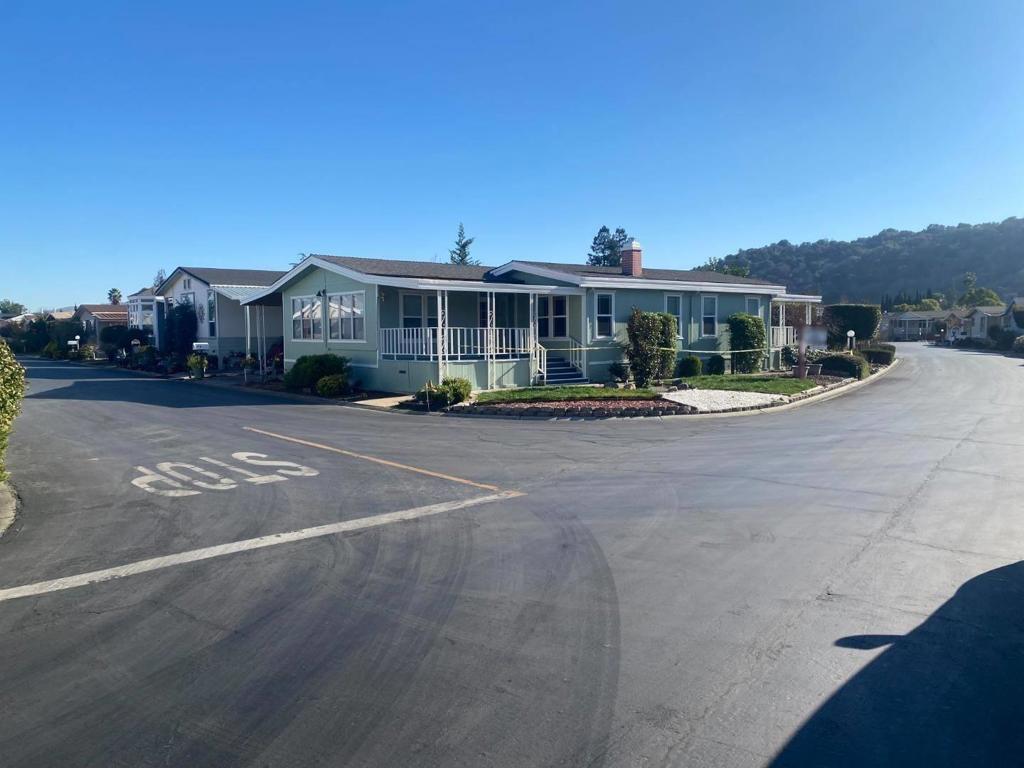 827 Villa Teresa Way 827