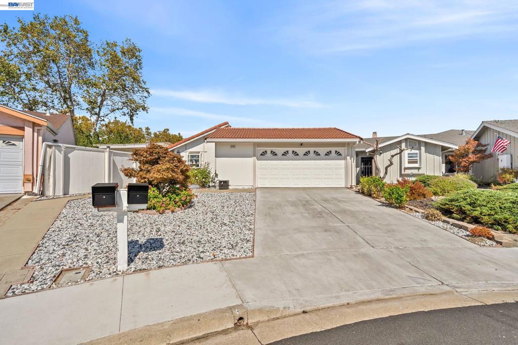 2106 Grackle Ct