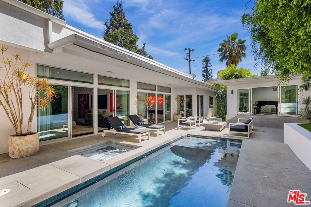 1311 N Beverly Drive
