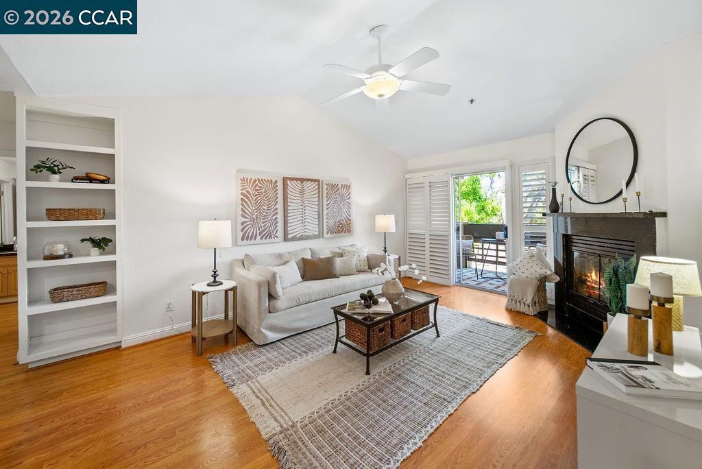 2530 Oak Rd 303