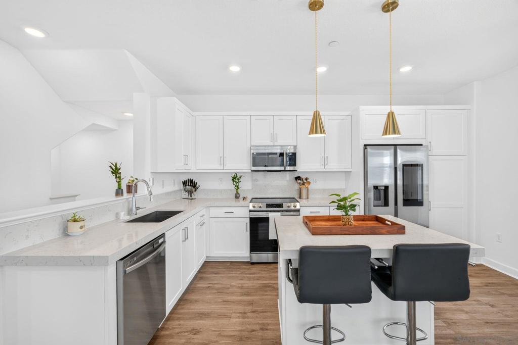 804 Makani St 2