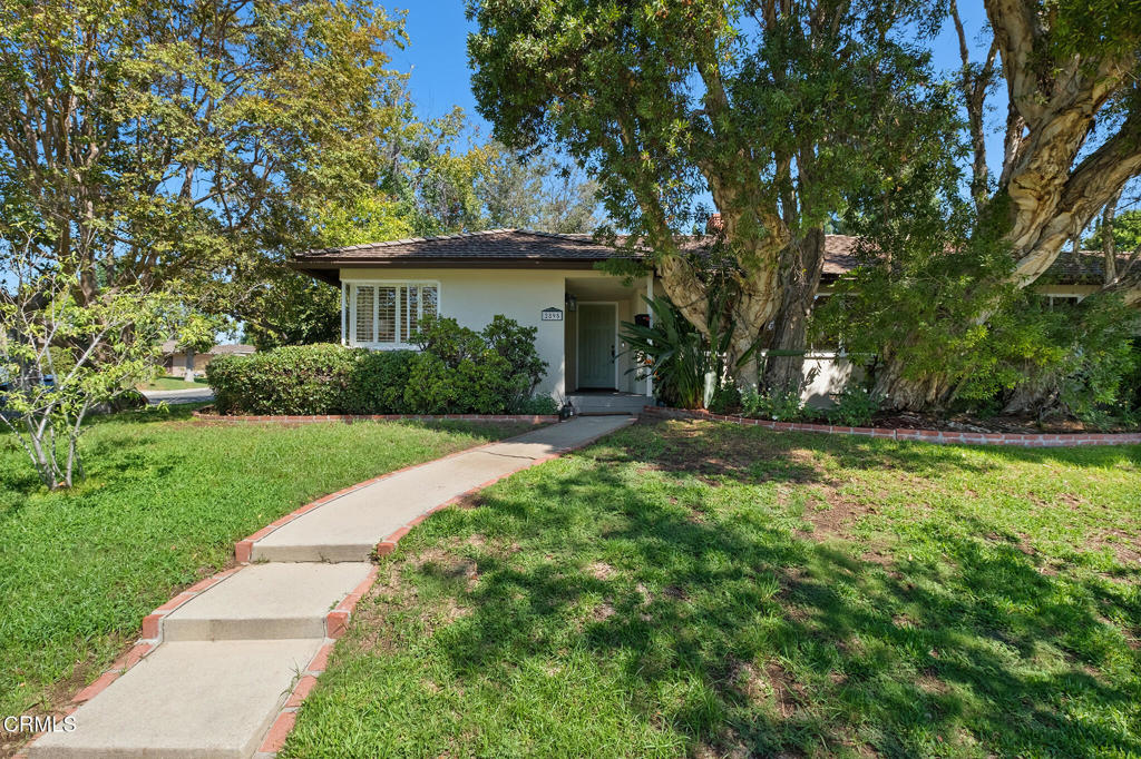 2895 Woodlawn Avenue