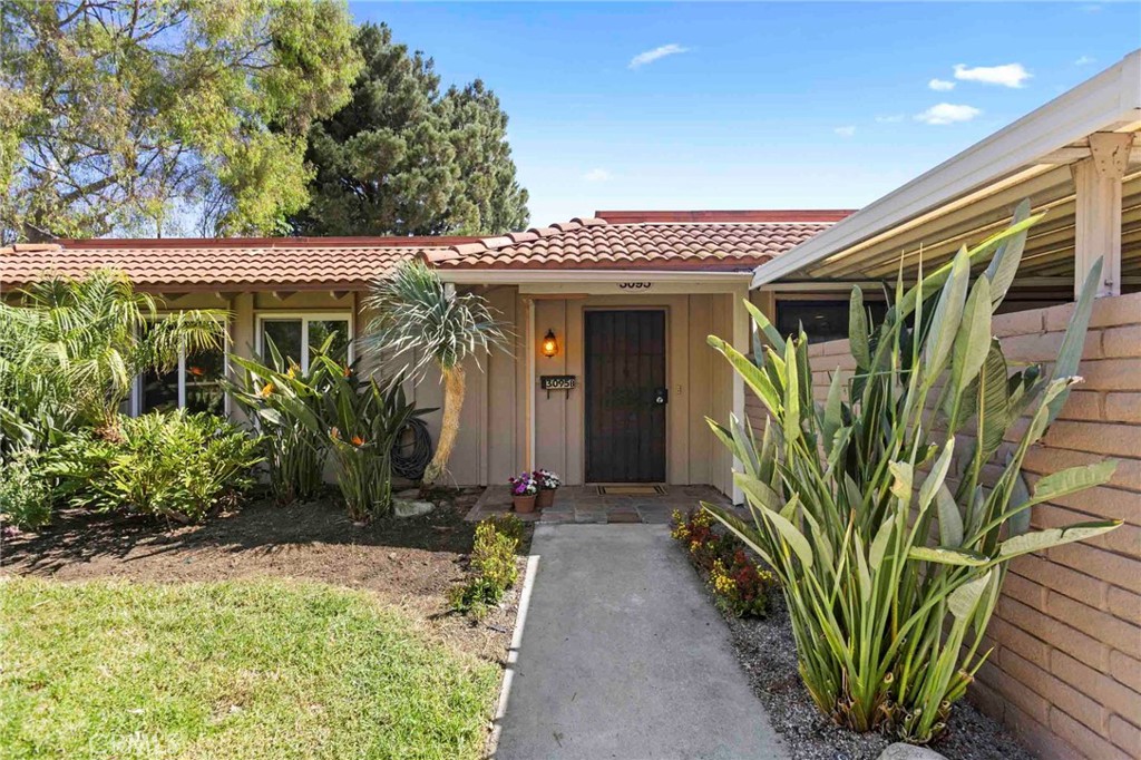 3095 N Via Serena B