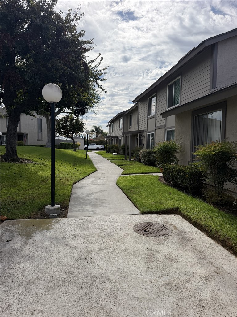 3080 Bradford E