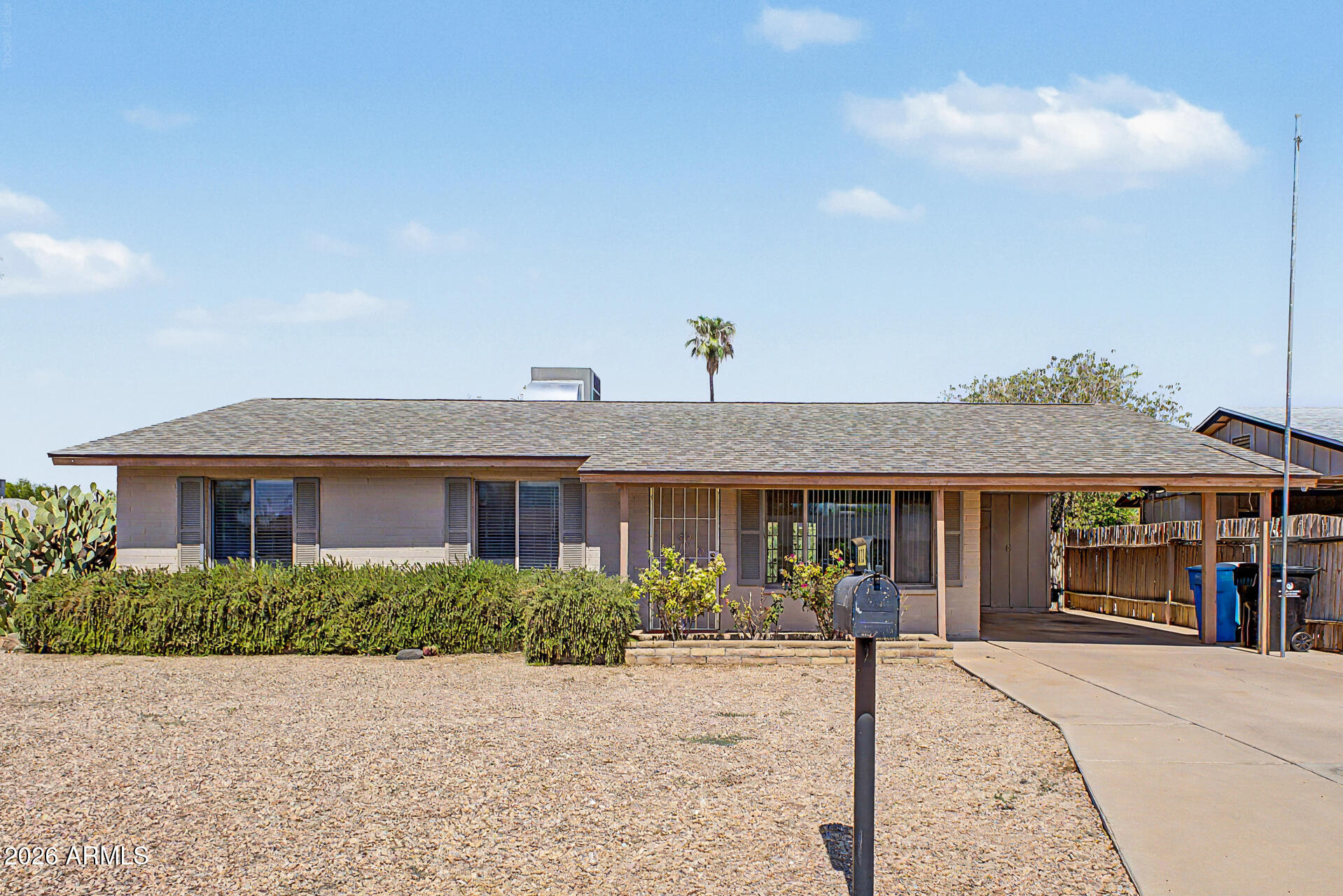 3724 E ACOMA Drive, Phoenix, AZ 85032