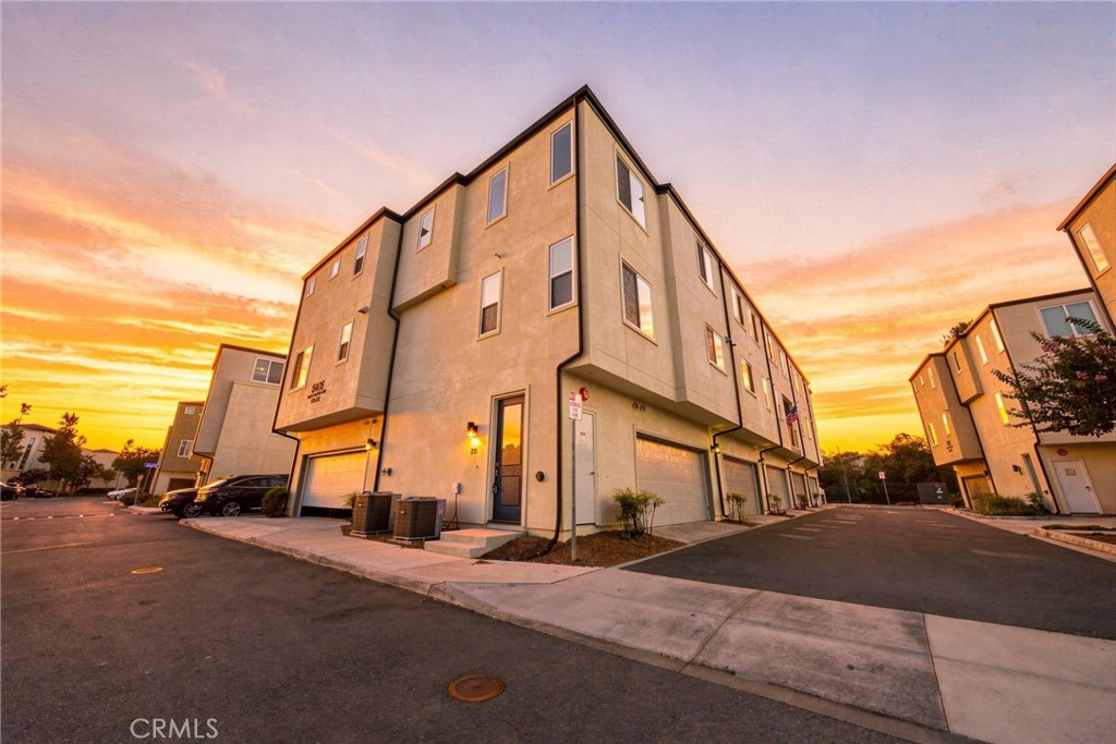 5406 Beach Bluff 213