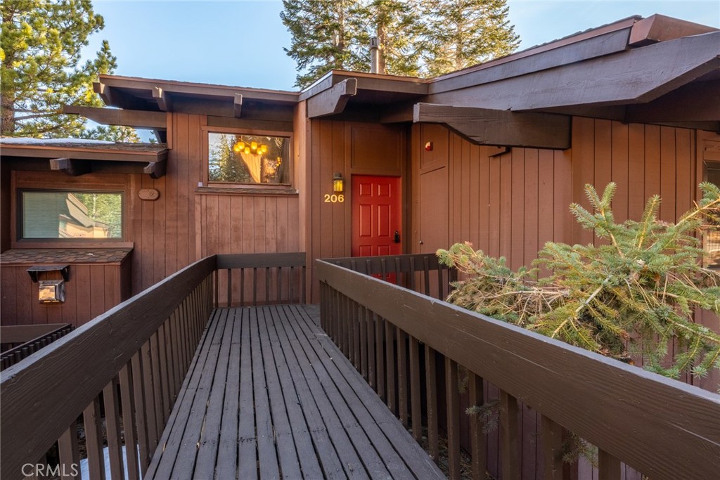 221 Canyon Blvd 206