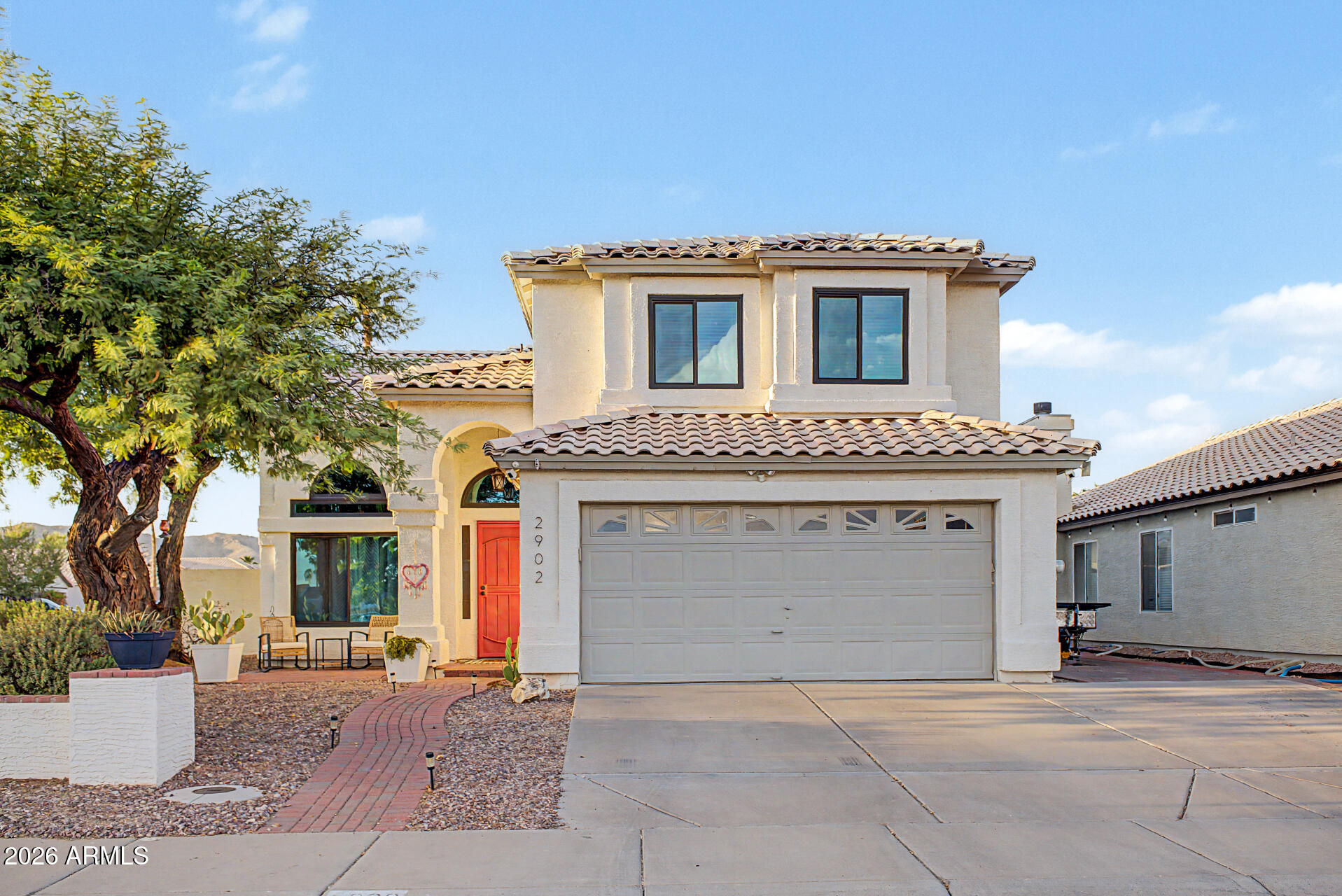 2902 E SALTSAGE Drive, Phoenix, AZ 85048