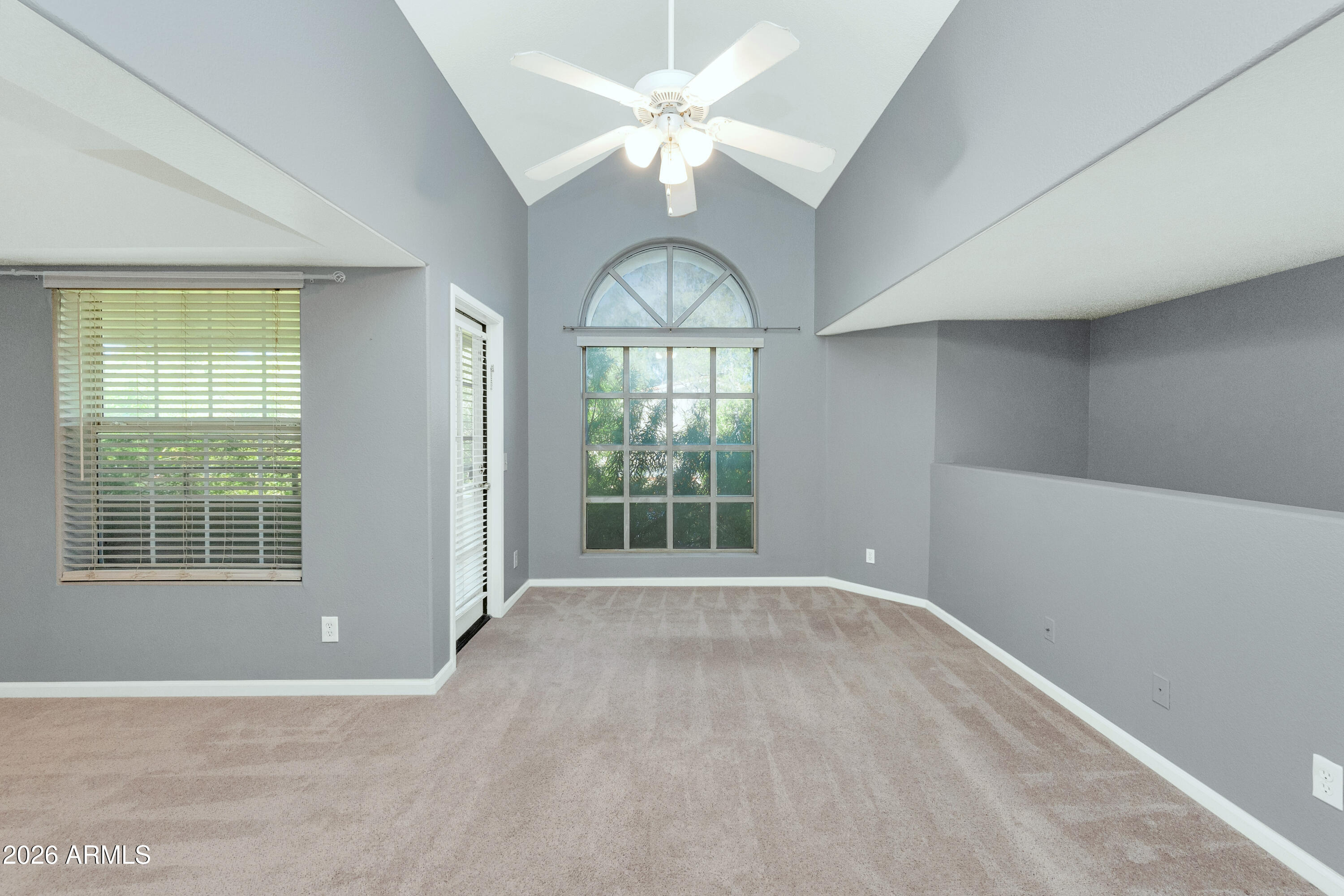 1333 E MORTEN Avenue 214, Phoenix, AZ 85020