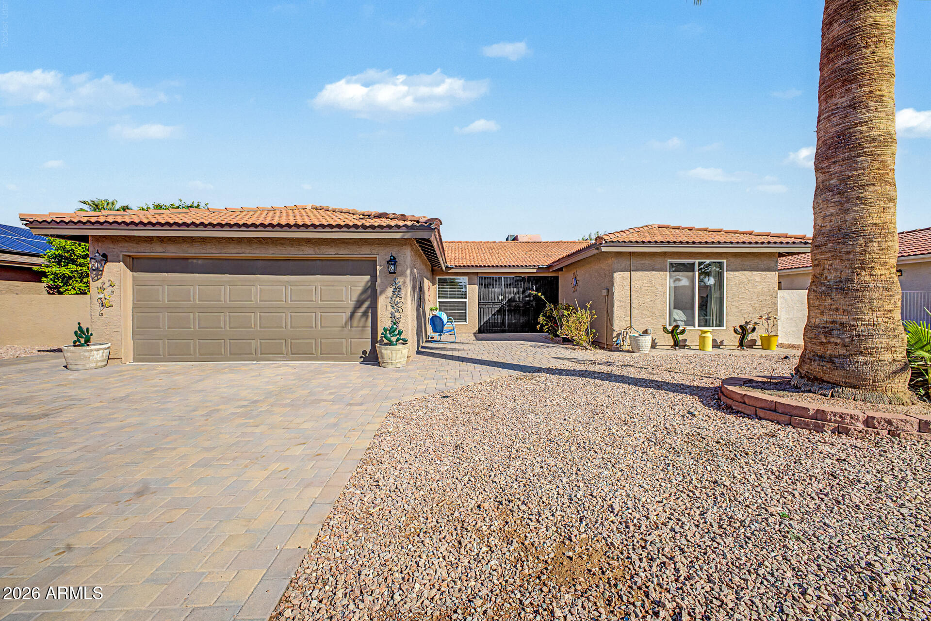 25861 S New Town Drive, Sun Lakes, AZ 85248