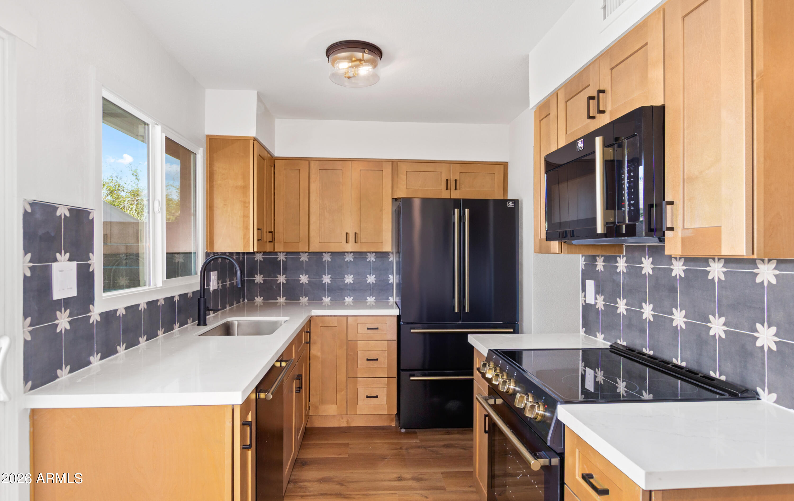 415 E REDMON Drive, Tempe, AZ 85283