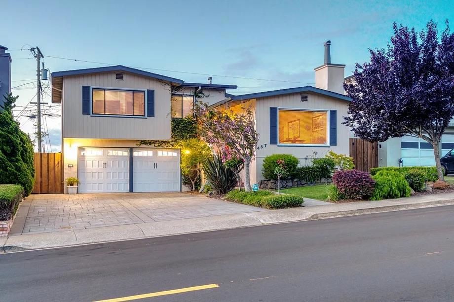467 Avalon Drive
