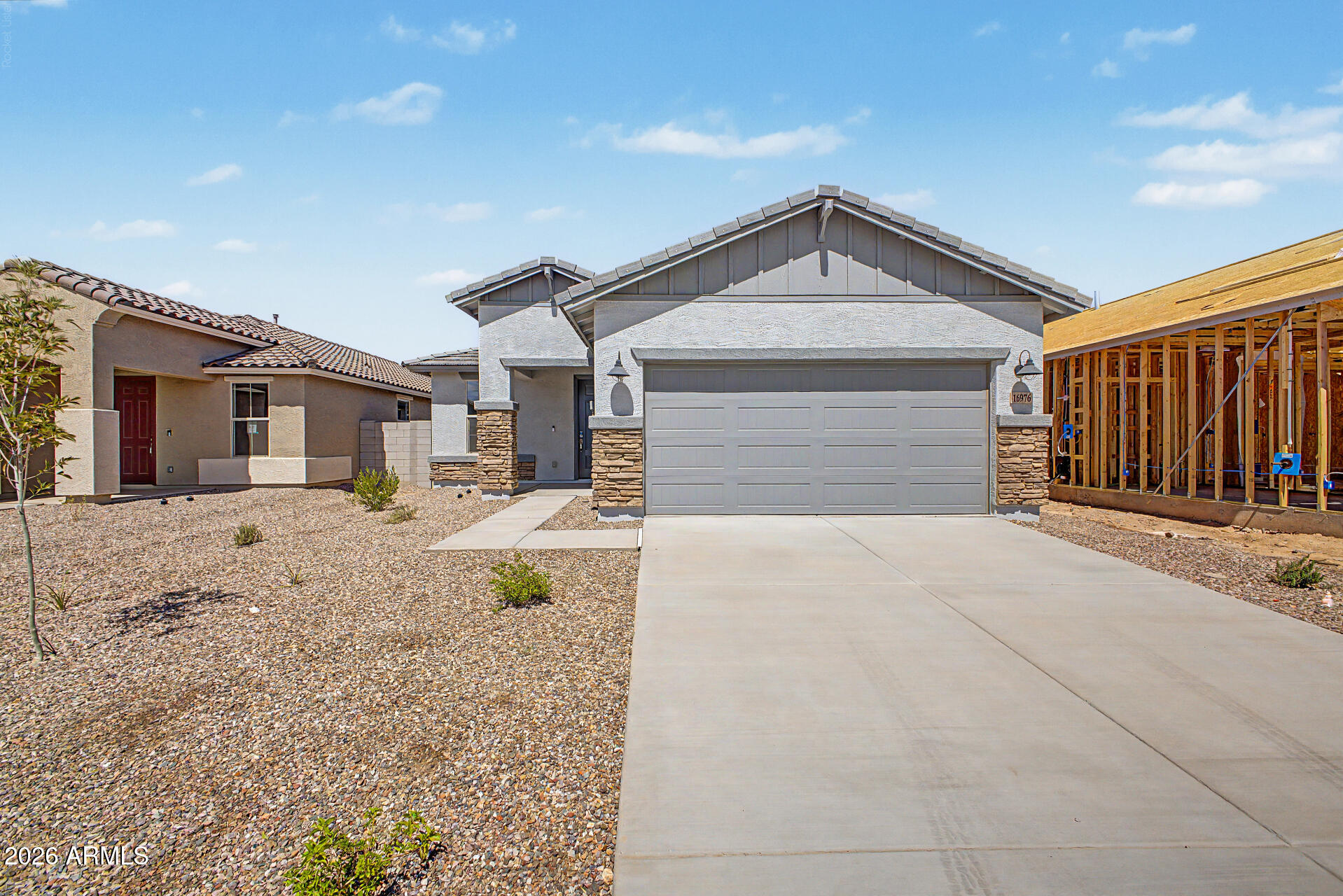 16976 W BUCKHORN Trail, Surprise, AZ 85387