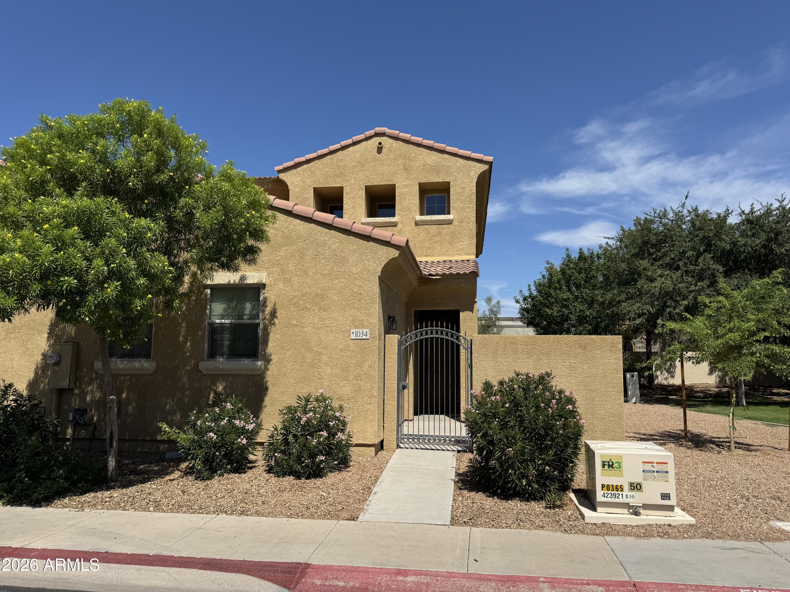1367 S COUNTRY CLUB Drive 1034, Mesa, AZ 85210