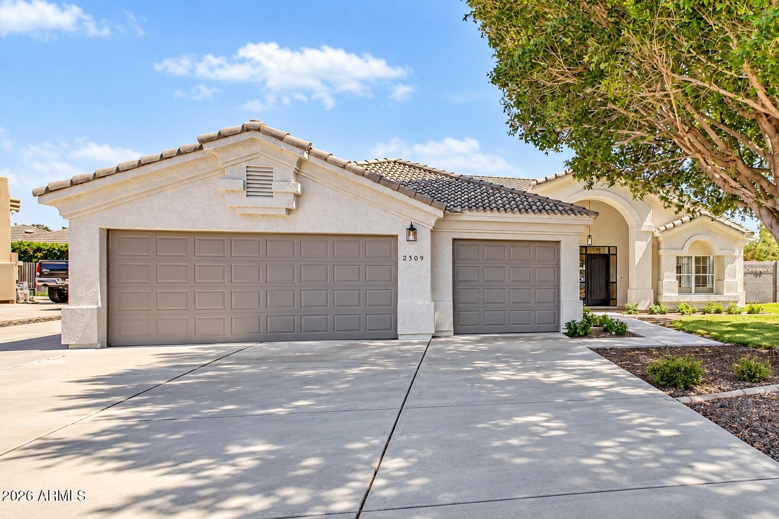 2309 N KHALIL Circle, Mesa, AZ 85201