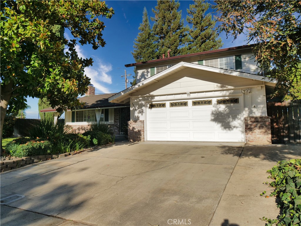 23276 cypress point
