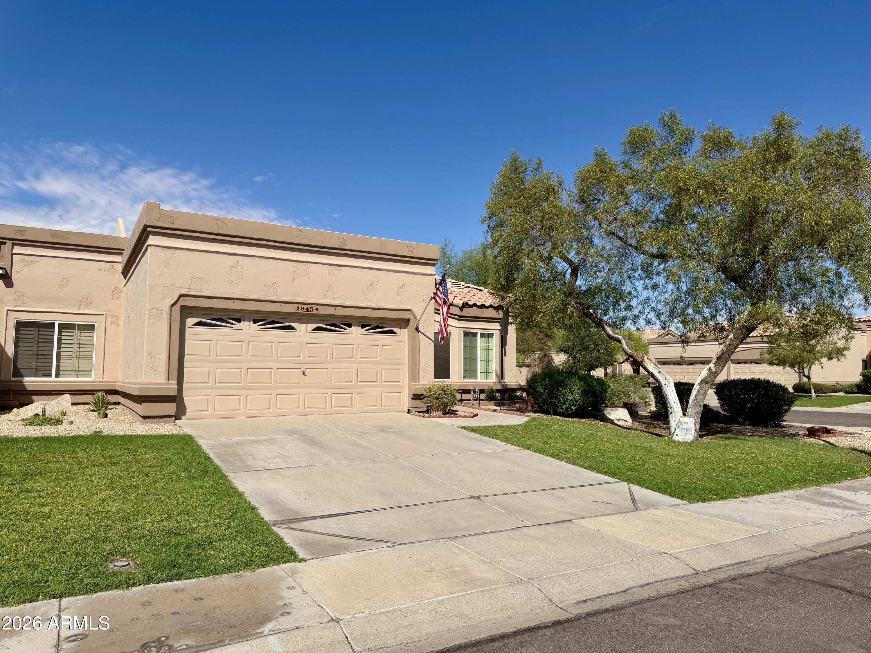 19454 N 83RD Drive, Peoria, AZ 85382