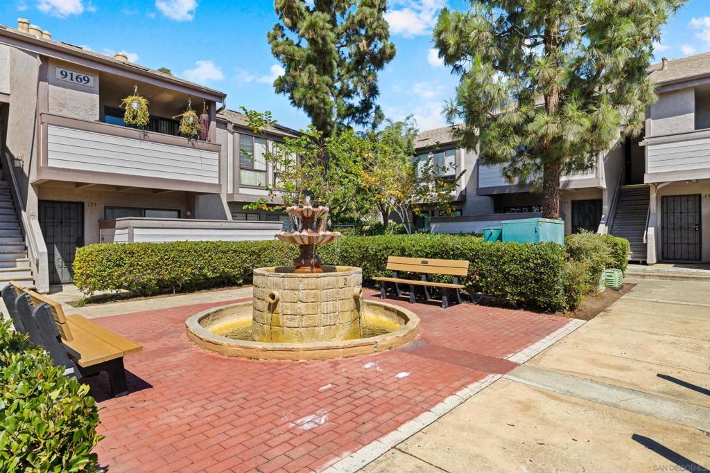 9189 Village Glen Dr 252