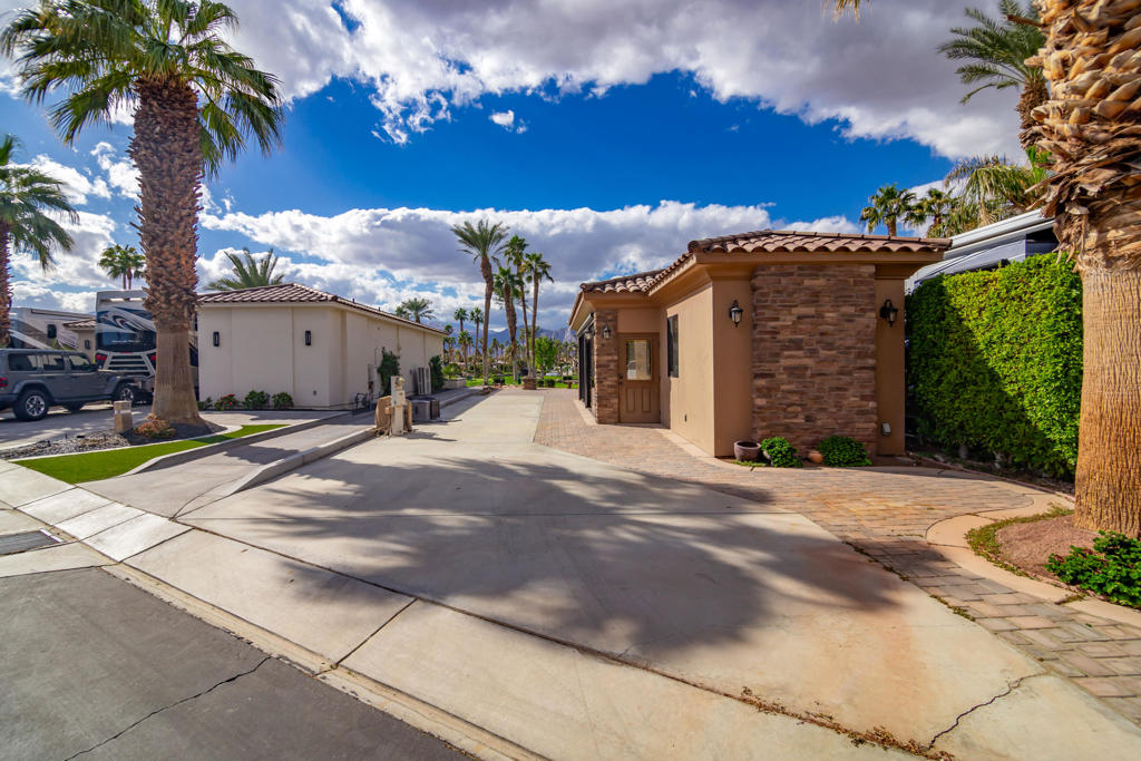 80501 Avenue 48 141