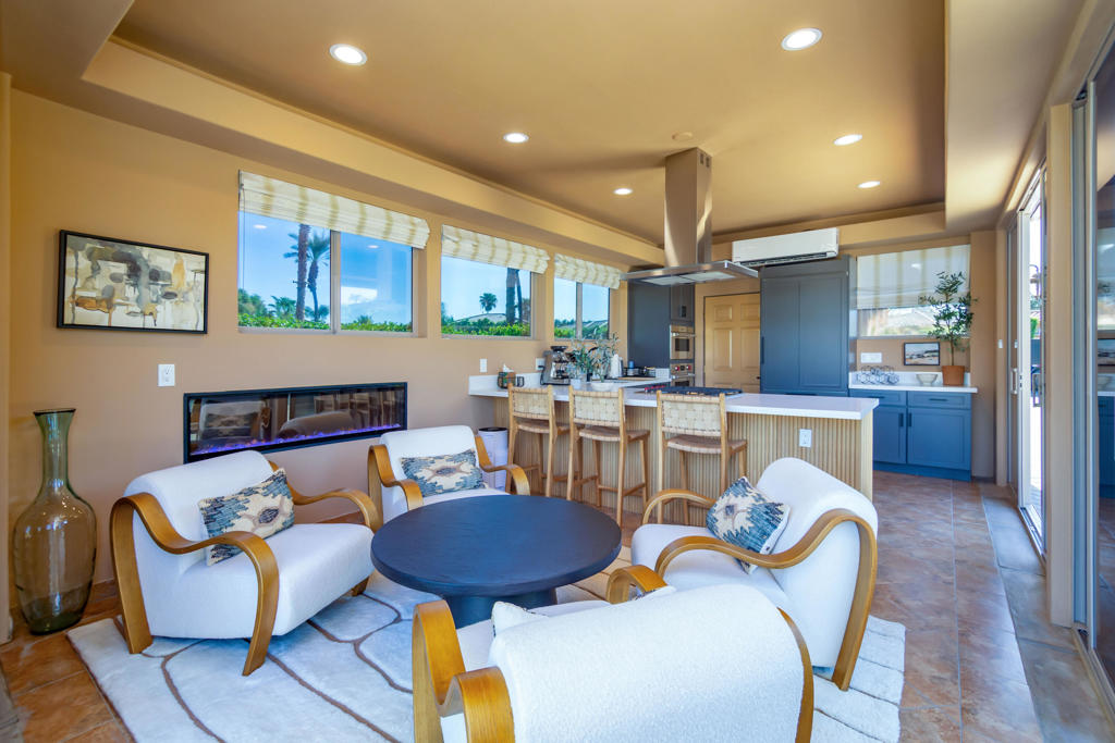 80501 Avenue 48 331