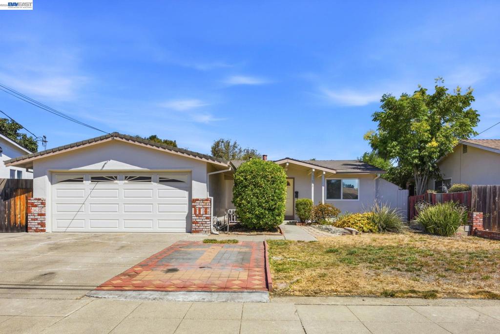 33438 University Dr