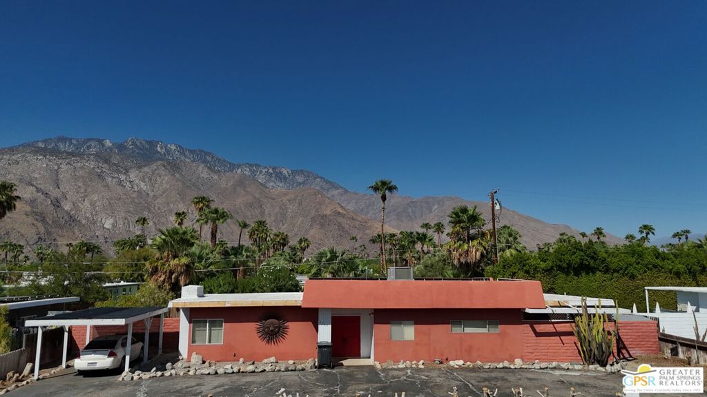 1163 N Calle Marcus