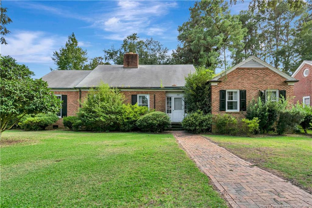 203 W 26th Street, Lumberton, NC 28358