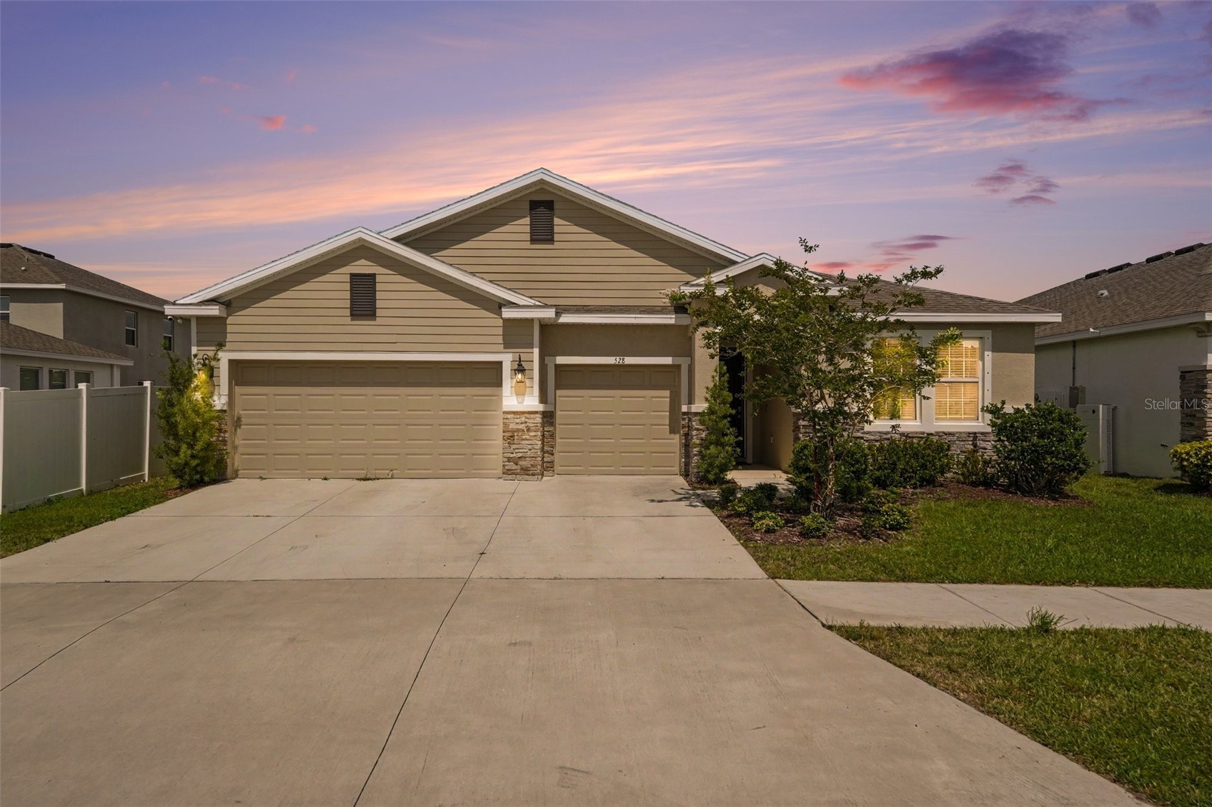 528 OCEAN SPRAY Drive, Ruskin, FL, 33570 — assumable VA mortgage at 2.87%