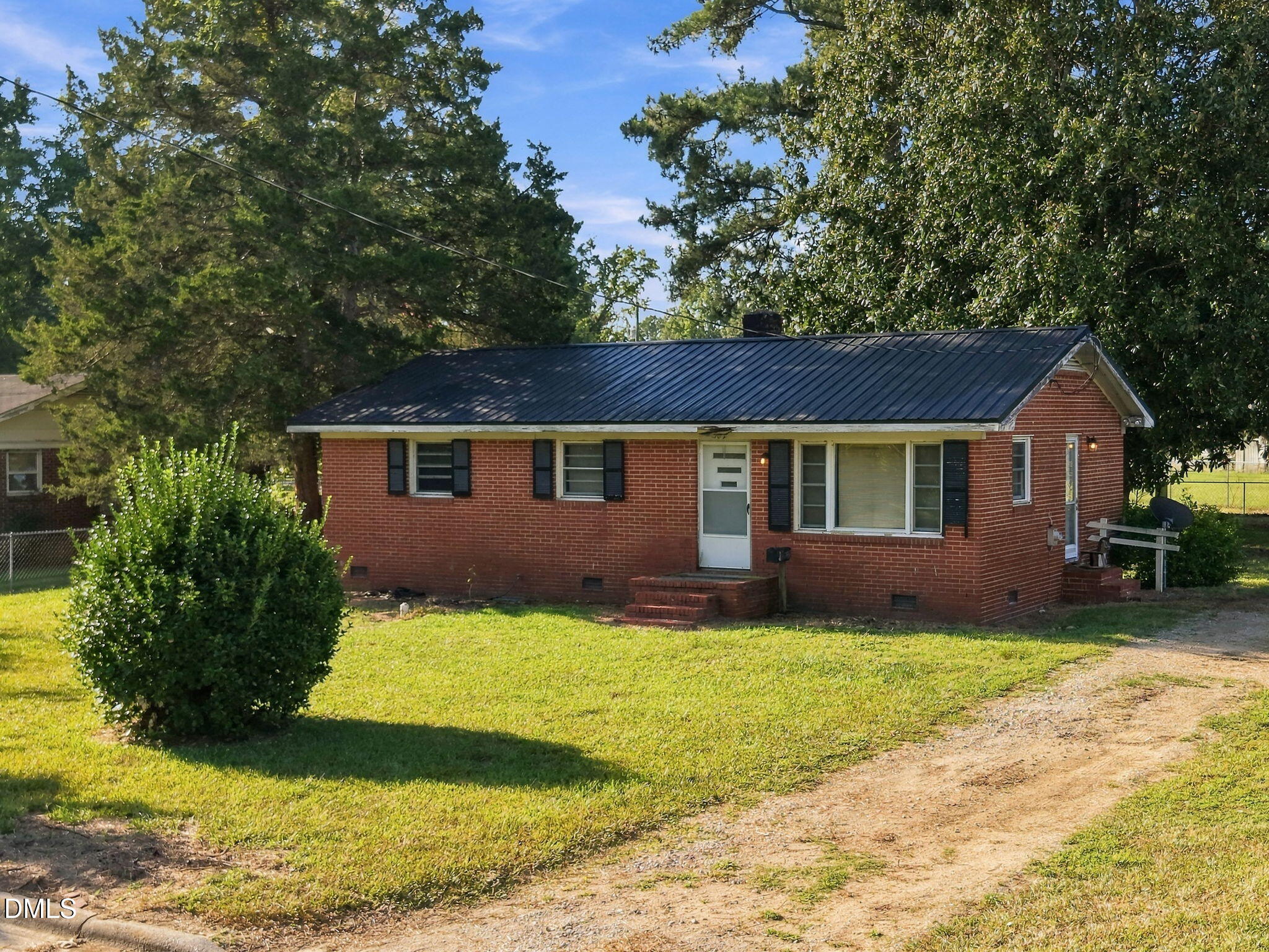 302 E 17th Street, Scotland Neck, NC 27874