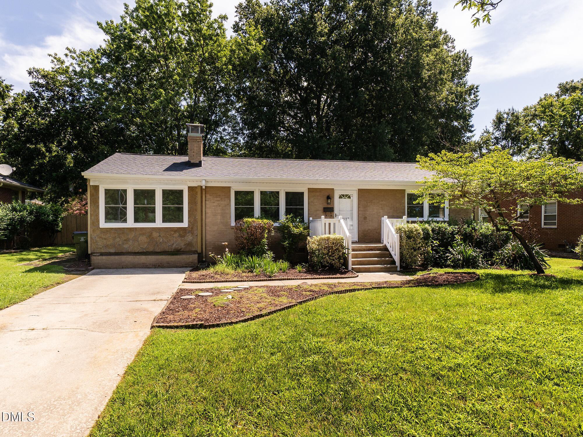 1527 Sherwood Drive, Burlington, NC 27215
