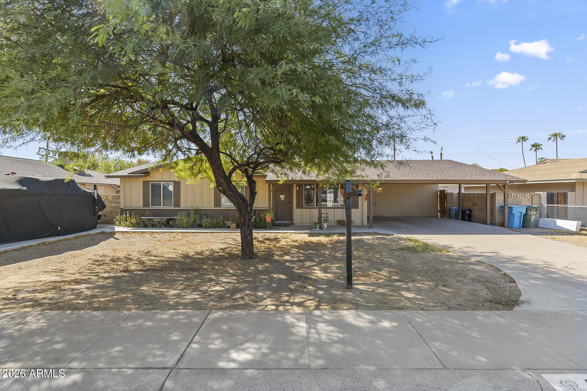2321 W ROSE Lane, Phoenix, AZ 85015