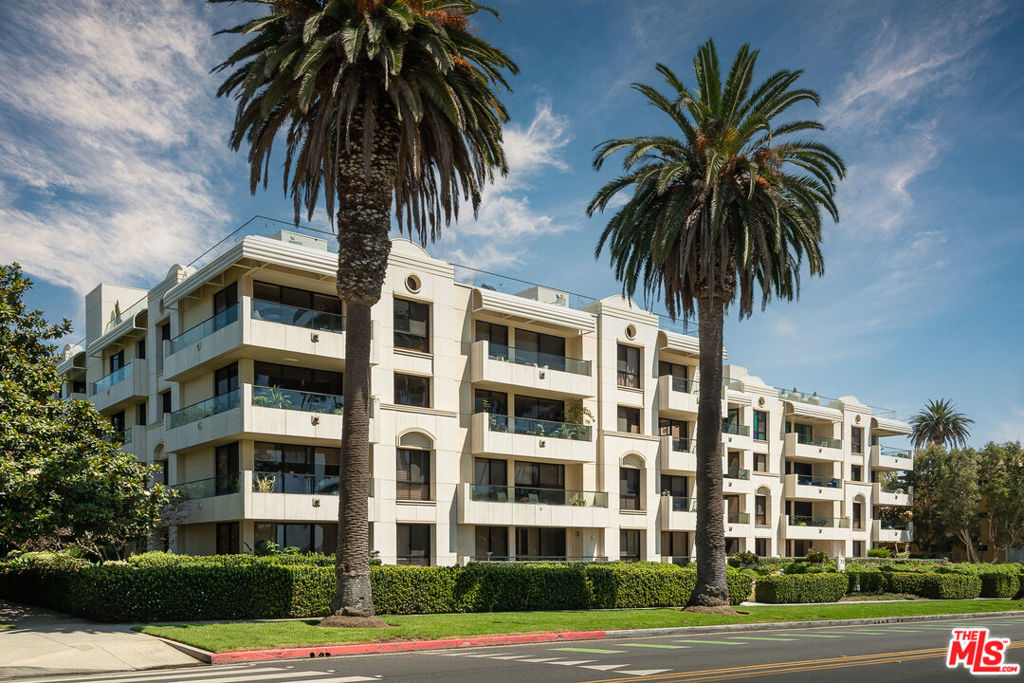 701 Ocean Avenue 301