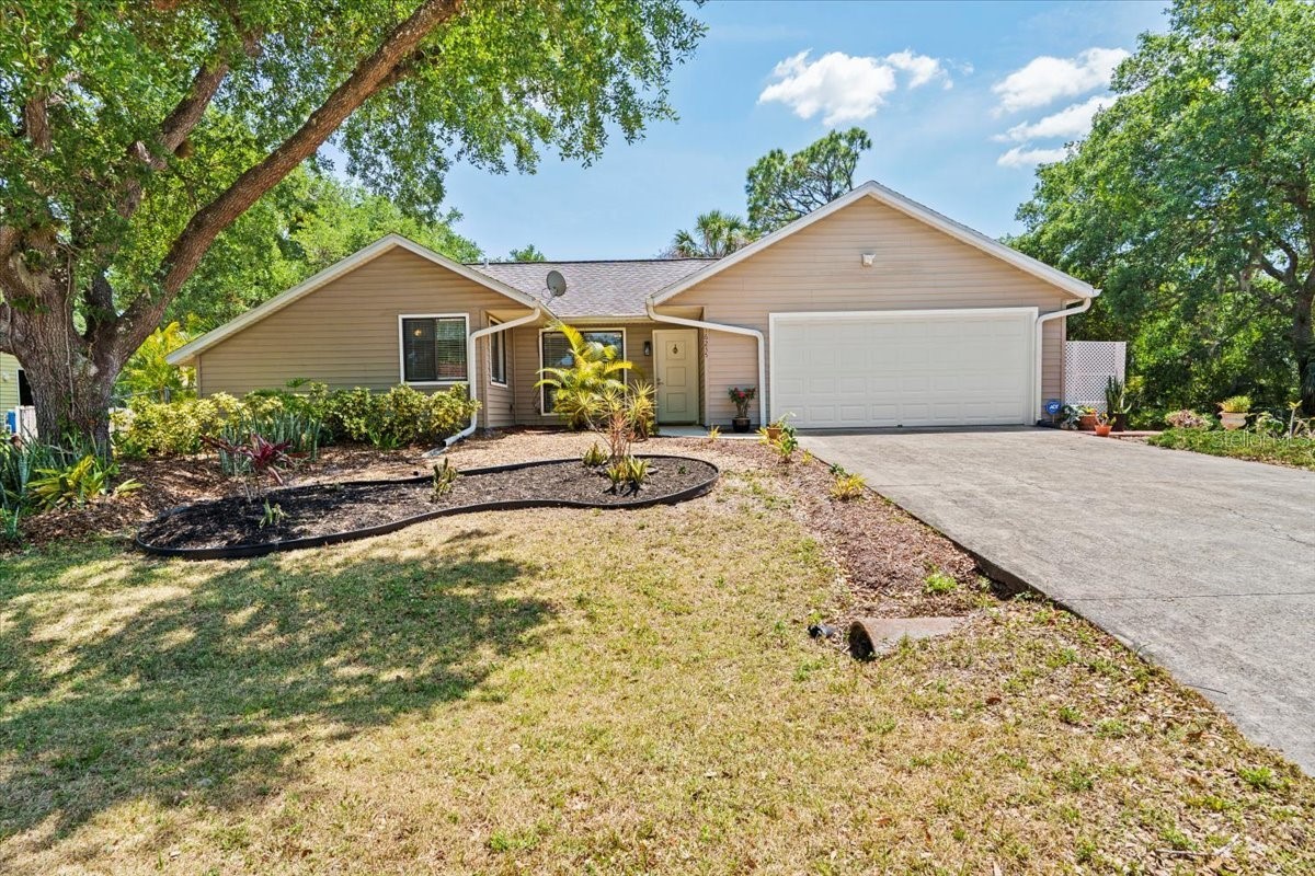 16235 BANYAN Avenue, Port Charlotte, FL, 33954 — assumable FHA mortgage at 3.92%