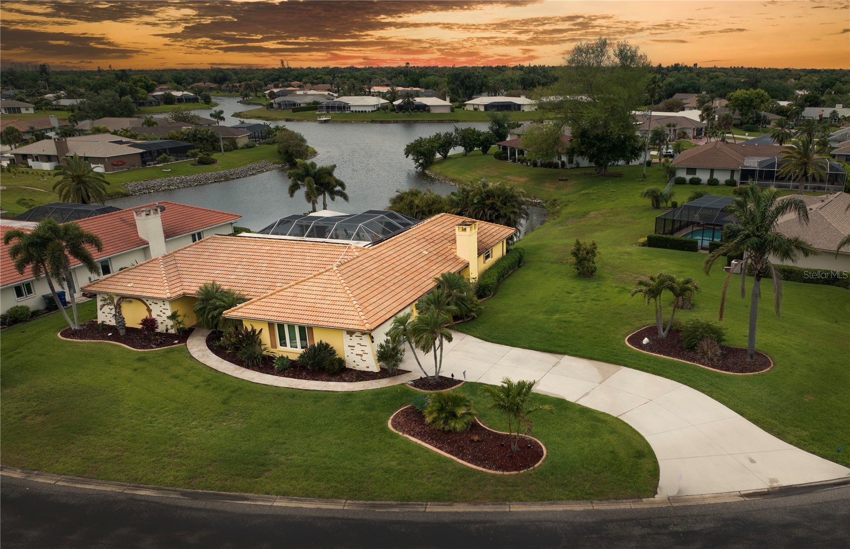 1800 LIESL Drive, Venice, FL, 34293 — assumable FHA mortgage at 7.29%