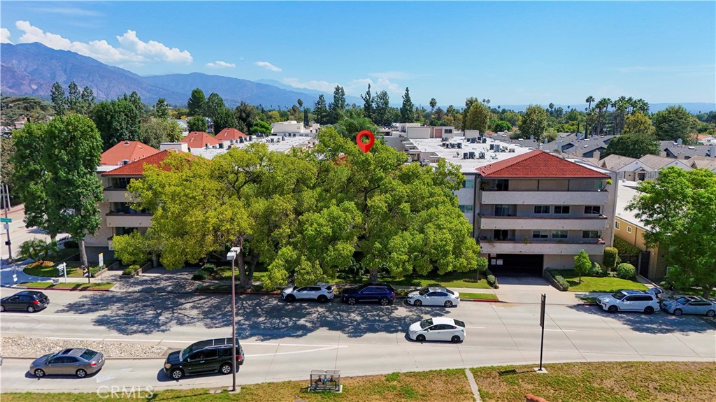 2386 E Del Mar