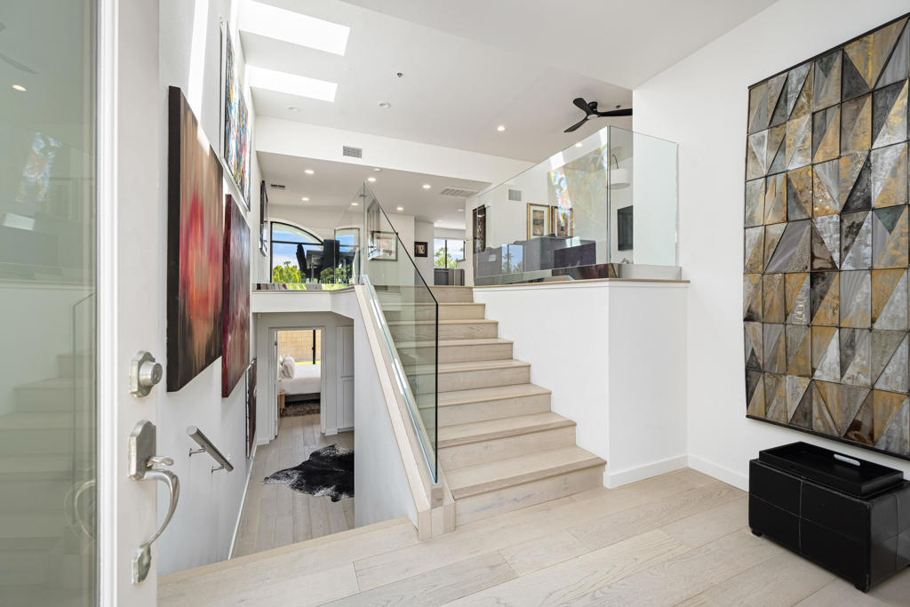 100 E Stevens Road 513