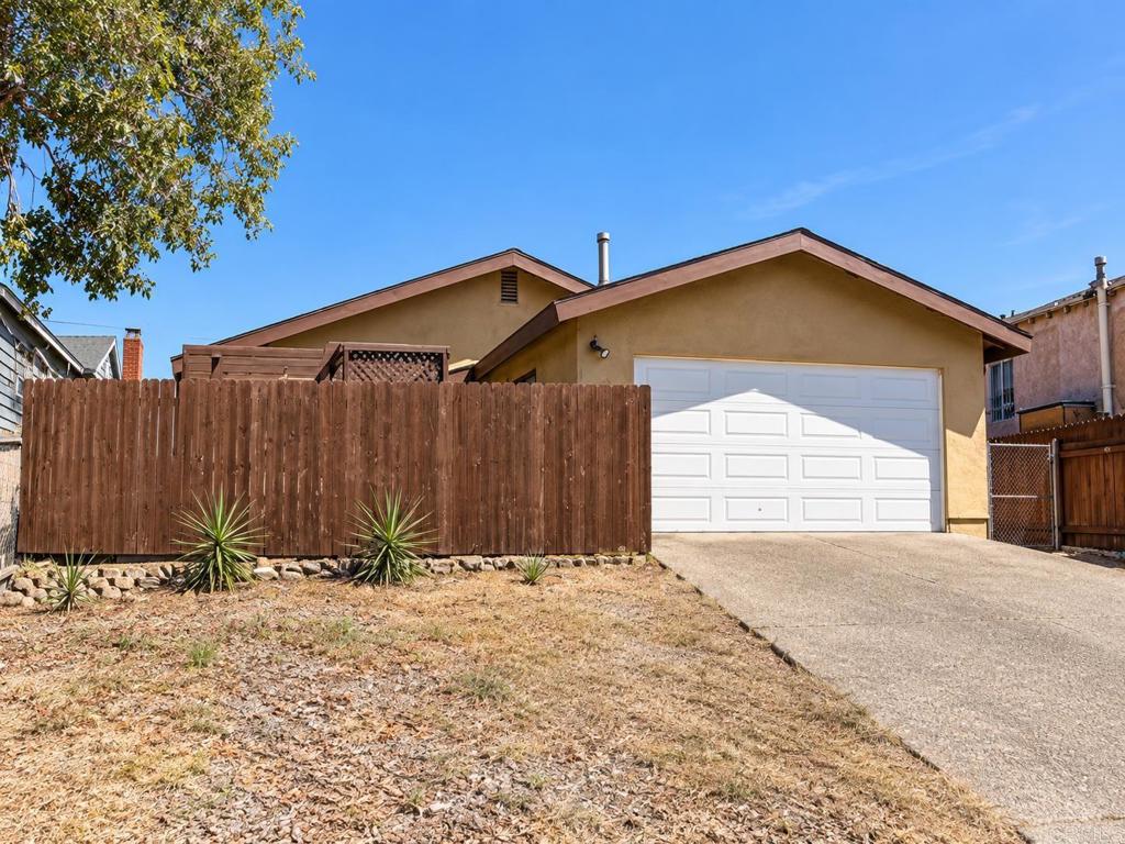 3313 15 38th Street