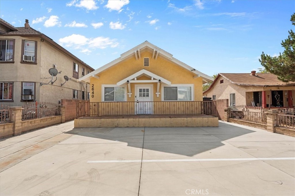 2640 Roseview