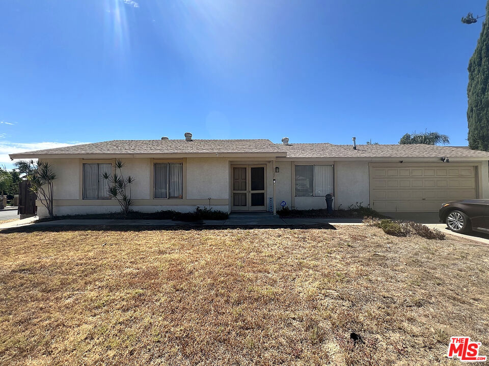 837 W Fontlee Lane