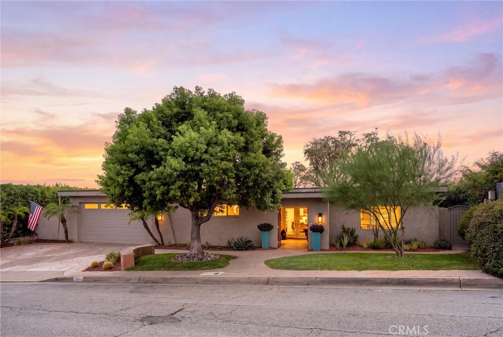 2621 N Mountain