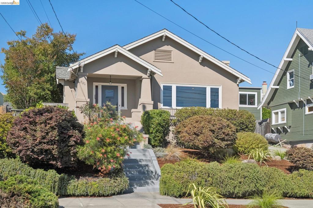 820 Prospect Ave