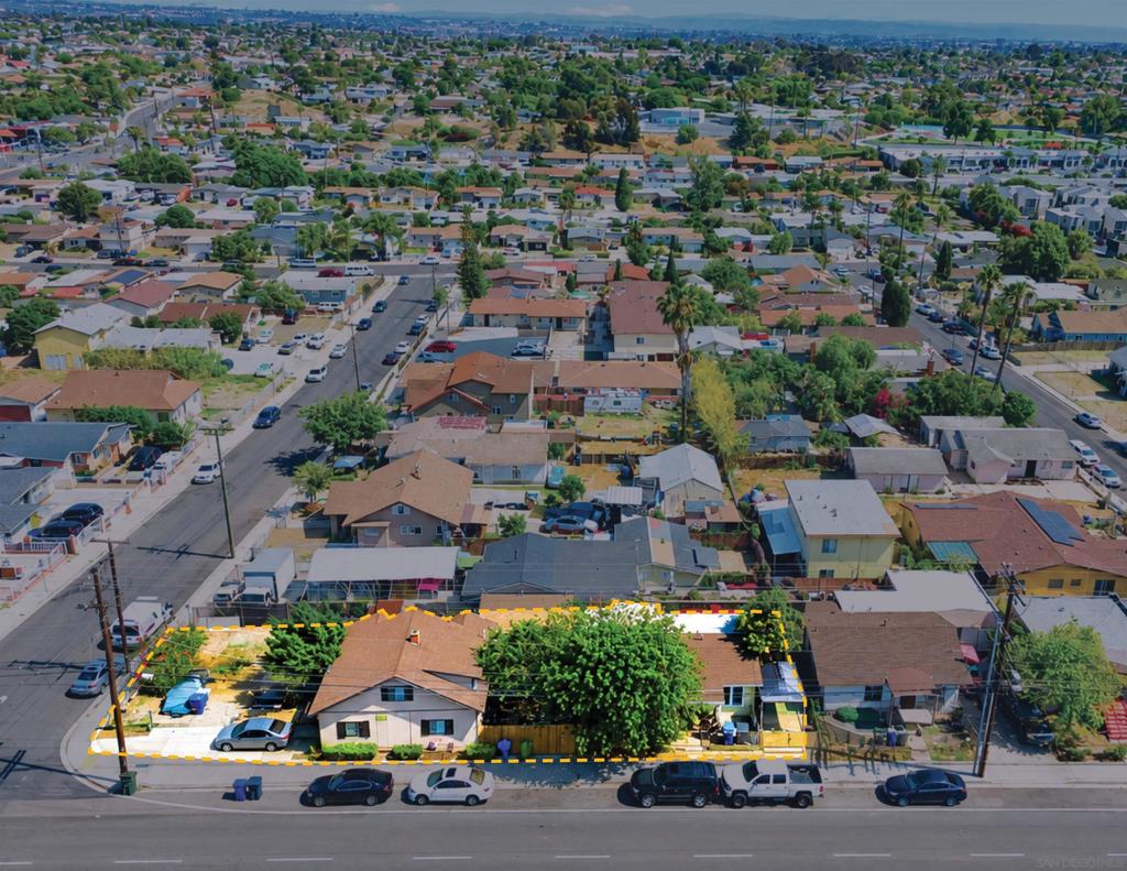 2908 12 E 8th