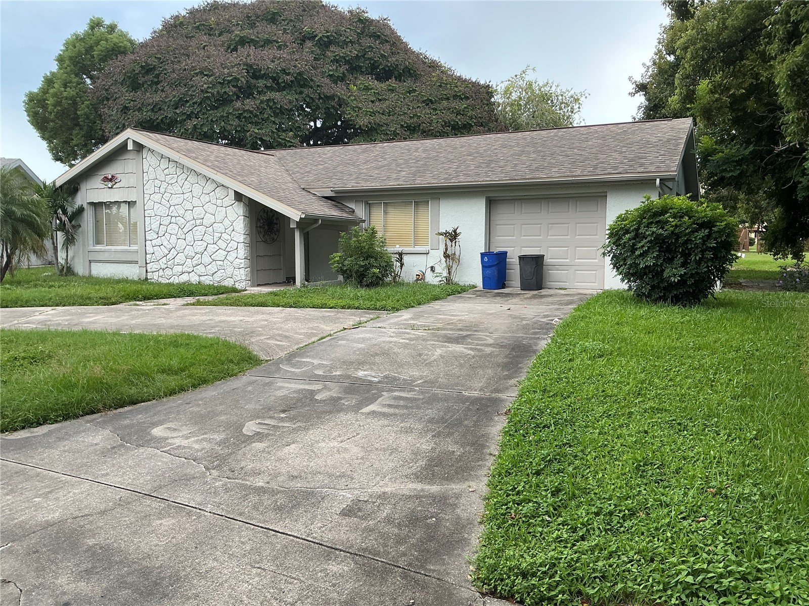 3900 EDGEMONT Drive, New Port Richey, FL, 34652 — assumable FHA mortgage at 4.90%