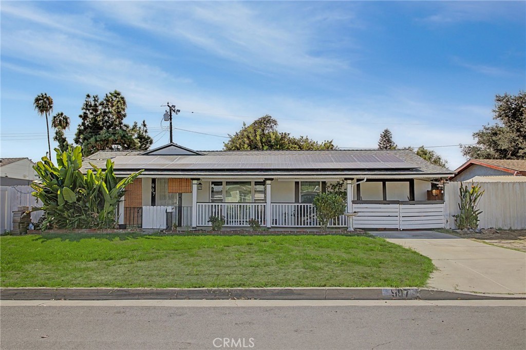 907 S Danehurst