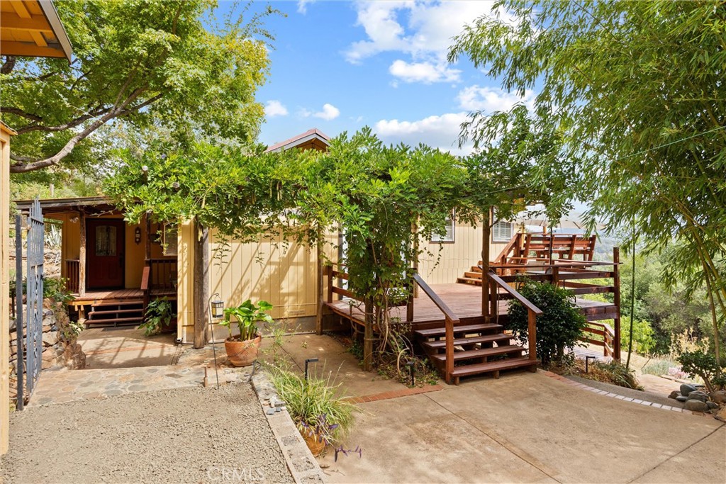 10294 Red Eye Road