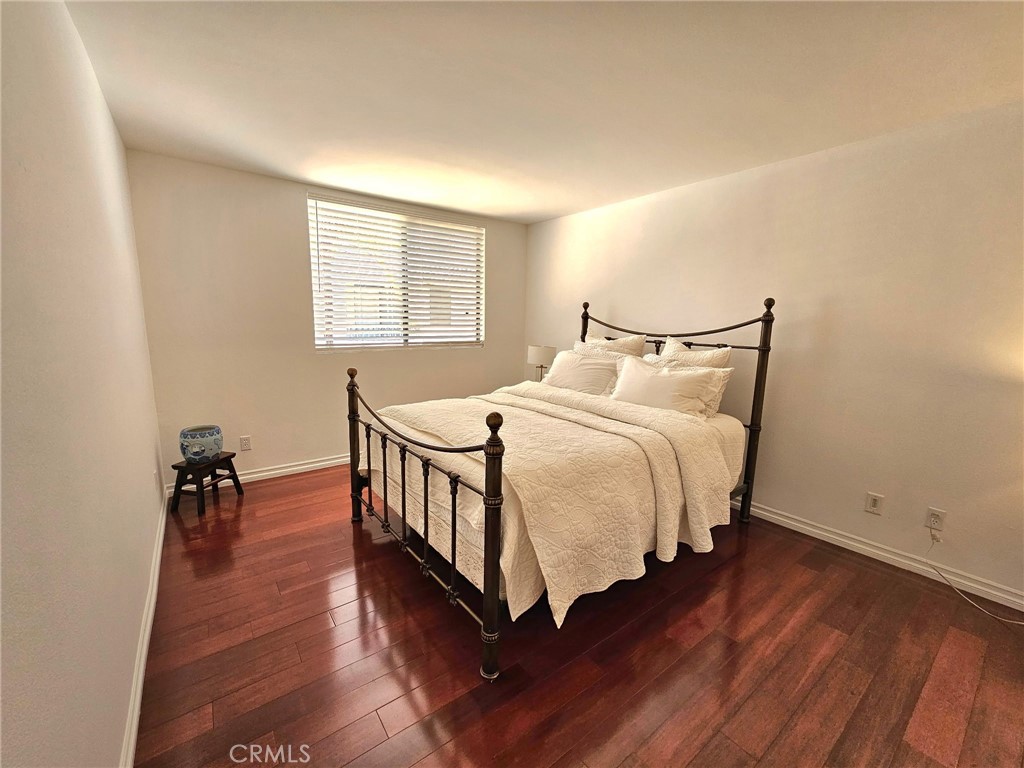 28004 S Western 102