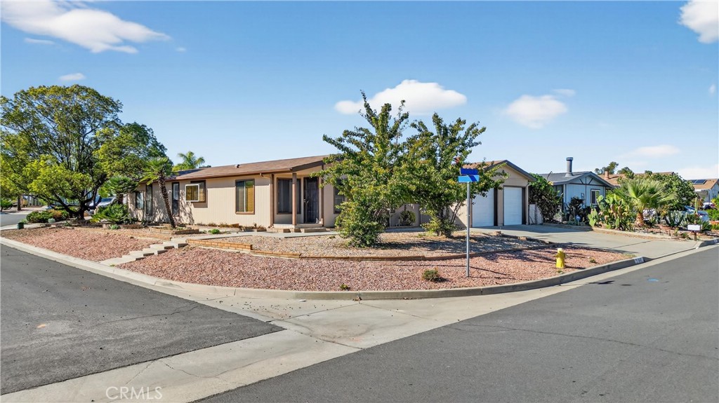 642 Roadrunner Way