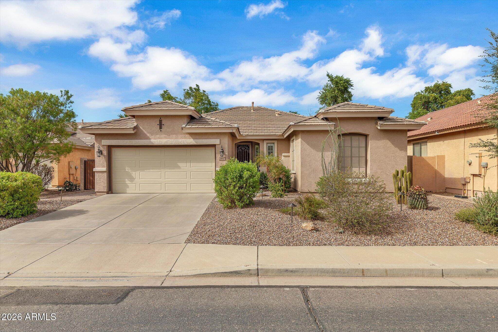 142 W Raven Drive, Chandler, AZ 85286