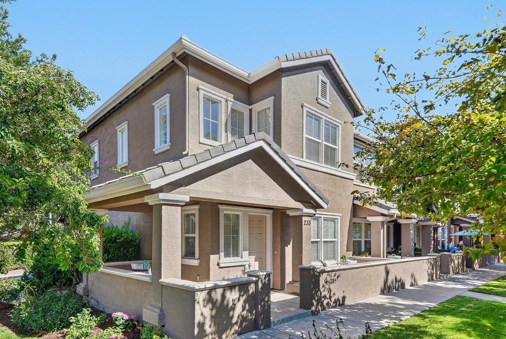 233 Lighthouse Drive