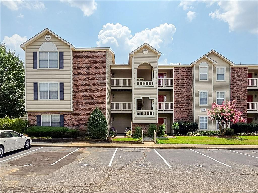 2709 Preston Woods Lane 6, Fayetteville, NC 28304